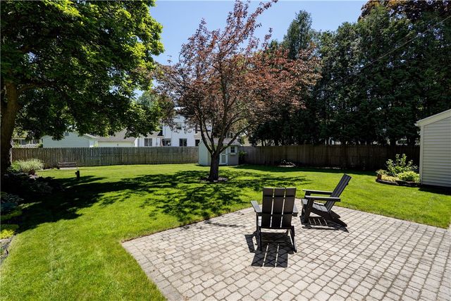 32 Charrington Road, Irondequoit, NY 14609
