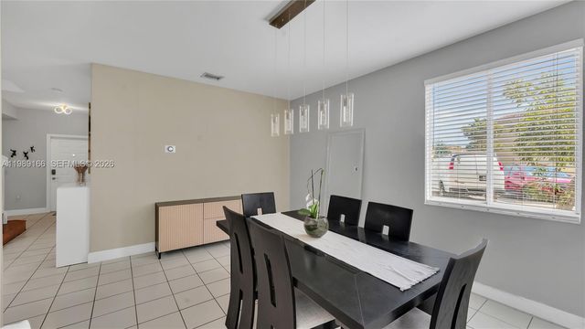 2342 SE 10th St ., Homestead, FL 33035