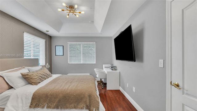 2342 SE 10th St ., Homestead, FL 33035