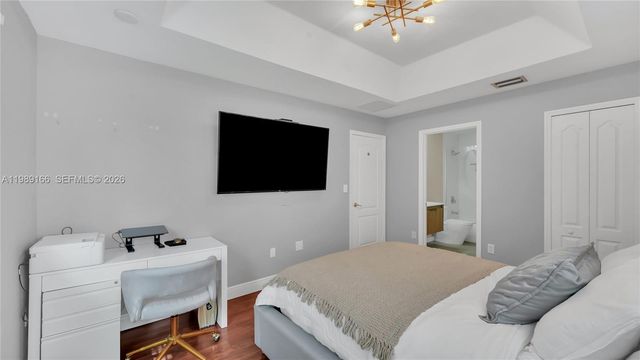 2342 SE 10th St ., Homestead, FL 33035