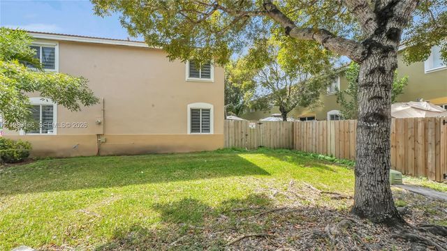 2342 SE 10th St ., Homestead, FL 33035