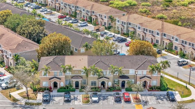 2342 SE 10th St ., Homestead, FL 33035