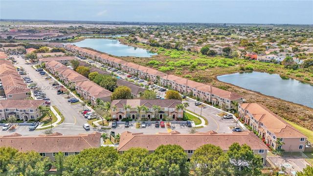 2342 SE 10th St ., Homestead, FL 33035