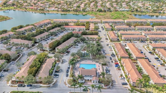 2342 SE 10th St ., Homestead, FL 33035