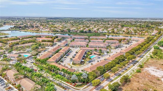 2342 SE 10th St ., Homestead, FL 33035