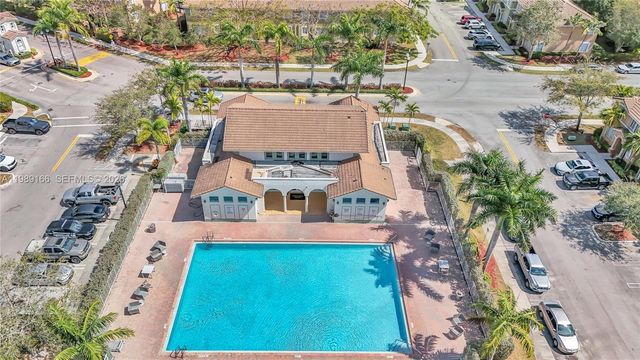 2342 SE 10th St ., Homestead, FL 33035