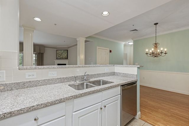 5 Sally Sweets Way 118, Salem, NH 03079