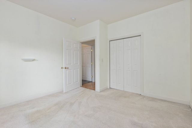 5 Sally Sweets Way 118, Salem, NH 03079