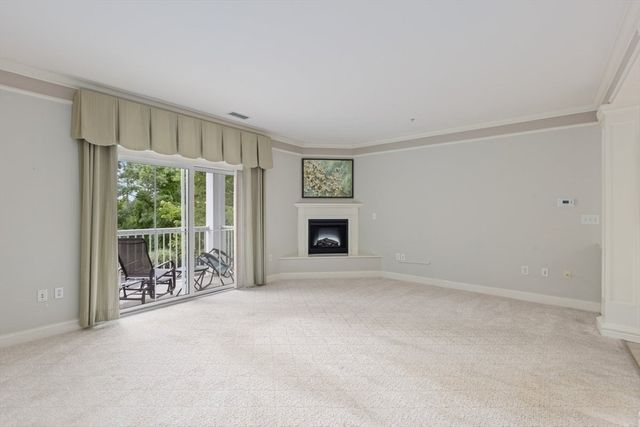 5 Sally Sweets Way 118, Salem, NH 03079