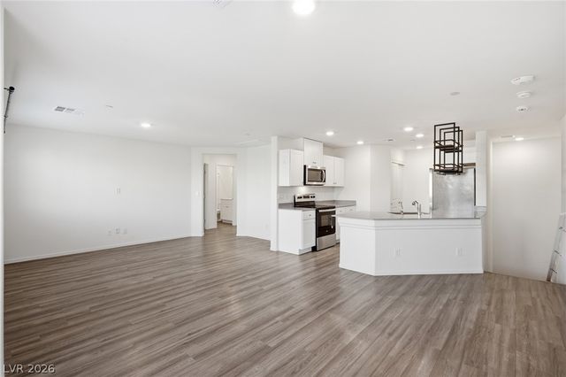 7815 Jupiter Sky Street 1, North Las Vegas, NV 89084
