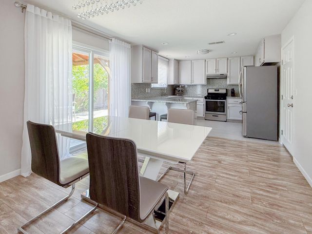 535 N St, Rio Linda, CA 95673