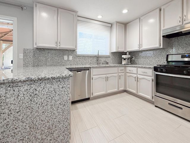 535 N St, Rio Linda, CA 95673