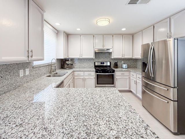 535 N St, Rio Linda, CA 95673