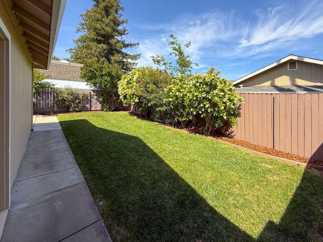 535 N St, Rio Linda, CA 95673