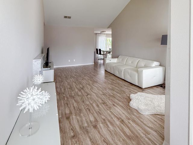 535 N St, Rio Linda, CA 95673