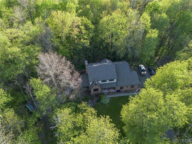 4506 Sharon Drive, Lockport Town, NY 14094
