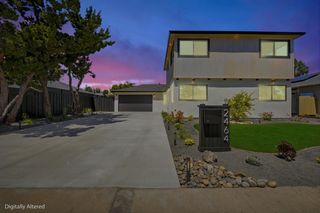 2464 Carolina Avenue, Redwood City, CA 94061