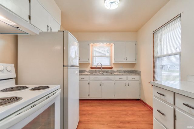 2116 E Riverside Drive, Evansville, IN 47714