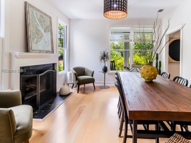 1 Crosstree Dr, Hilton Head Island, SC 29926