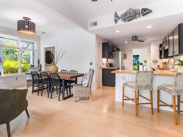 1 Crosstree Dr, Hilton Head Island, SC 29926