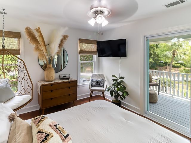 1 Crosstree Dr, Hilton Head Island, SC 29926