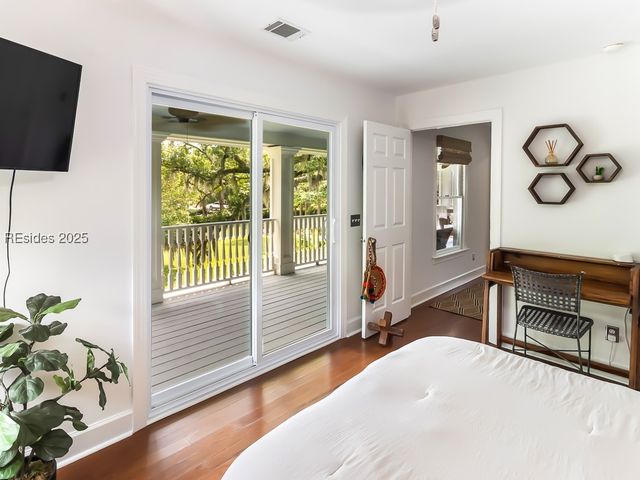1 Crosstree Dr, Hilton Head Island, SC 29926