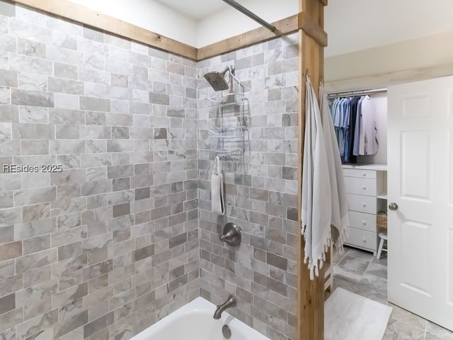 1 Crosstree Dr, Hilton Head Island, SC 29926