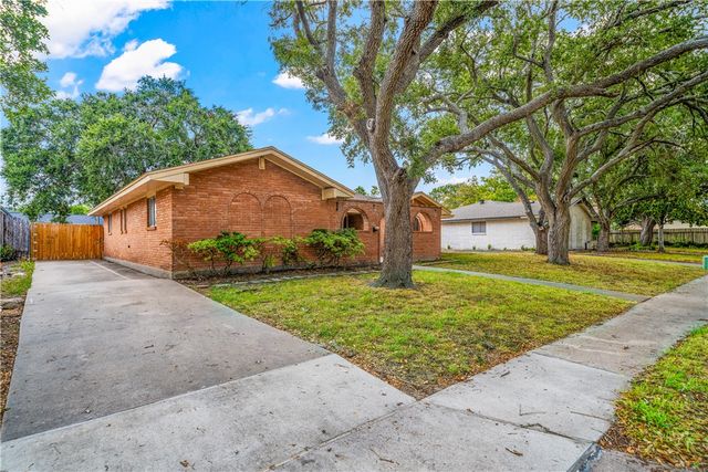 6322 Boca Raton Dr, Corpus Christi, TX 78413