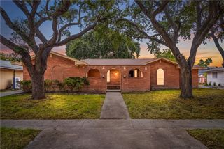 6322 Boca Raton Dr, Corpus Christi, TX 78413