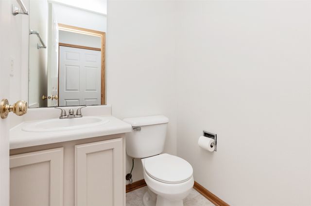 1037 NW Prairie Ridge Drive, Ankeny, IA 50023