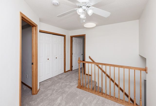 1037 NW Prairie Ridge Drive, Ankeny, IA 50023