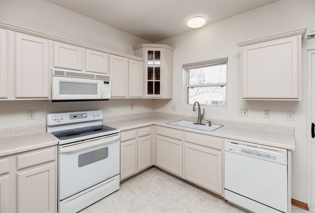 1037 NW Prairie Ridge Drive, Ankeny, IA 50023