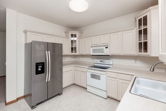 1037 NW Prairie Ridge Drive, Ankeny, IA 50023