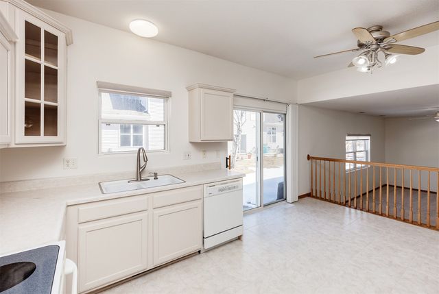 1037 NW Prairie Ridge Drive, Ankeny, IA 50023