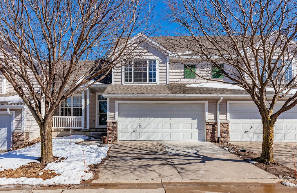 1037 NW Prairie Ridge Drive, Ankeny, IA 50023