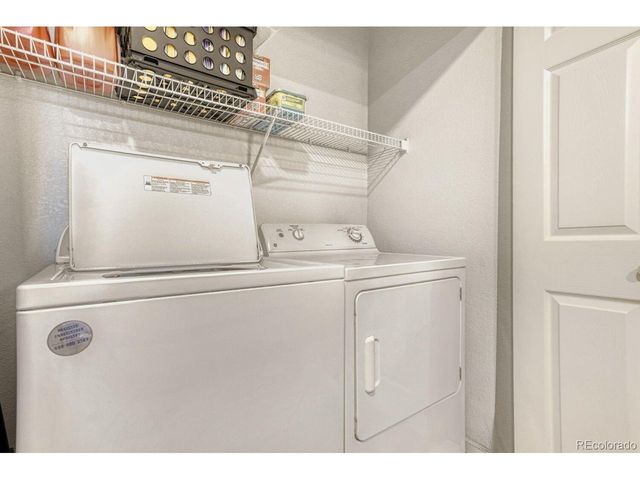 858 S Granby Cir, Aurora, CO 80012