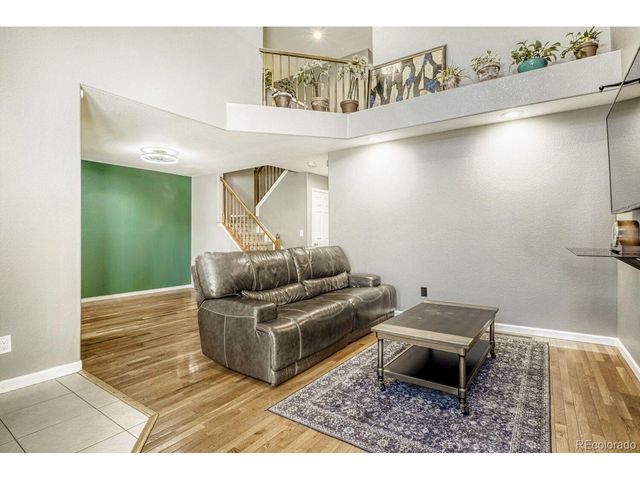 858 S Granby Cir, Aurora, CO 80012