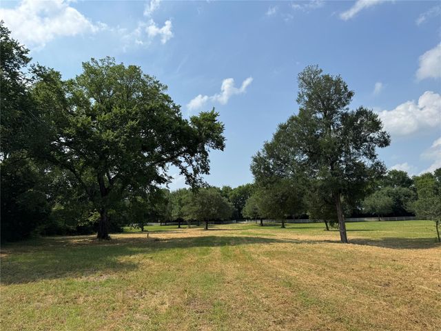 24077 Old Dobbin Plantersvil Road, Montgomery, TX 77316