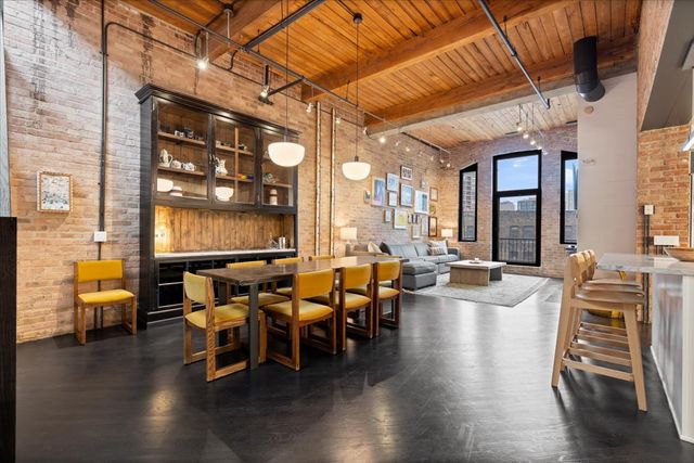 550 N Kingsbury Street 614, Chicago, IL 60654