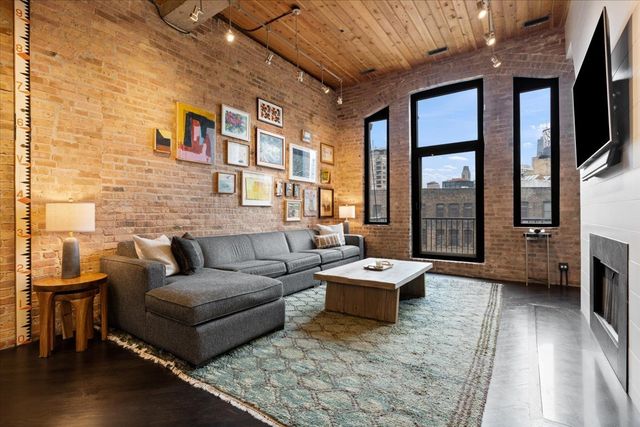 550 N Kingsbury Street 614, Chicago, IL 60654