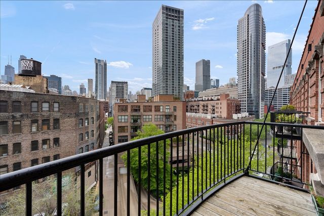 550 N Kingsbury Street 614, Chicago, IL 60654