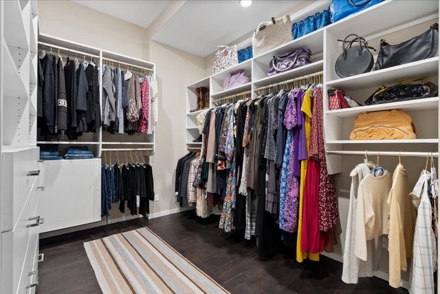 550 N Kingsbury Street 614, Chicago, IL 60654