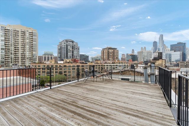 550 N Kingsbury Street 614, Chicago, IL 60654