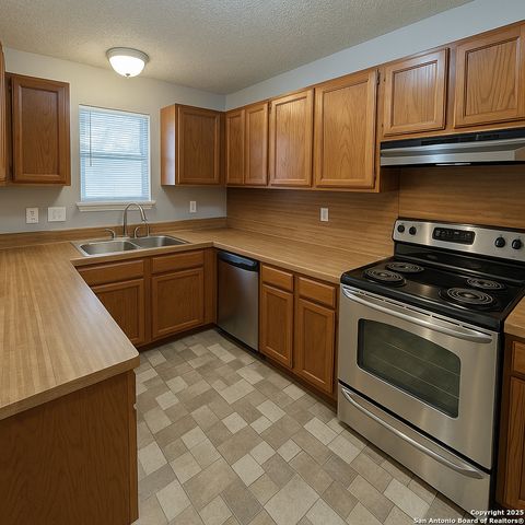 13911 HOHMANN CT, San Antonio, TX 78249