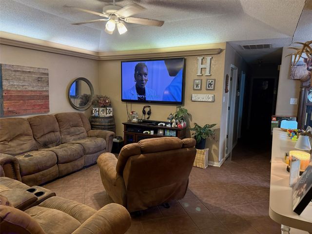 1412 Briar Circle 1412 & 1414, Crowley, TX 76036