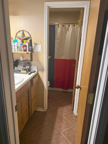 1412 Briar Circle 1412 & 1414, Crowley, TX 76036