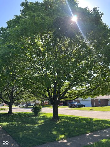 3752 Ironwood Drive, Columbus, IN 47203