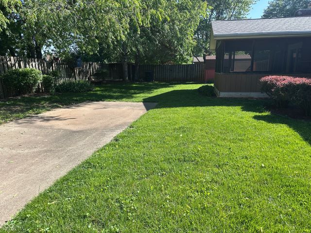 3752 Ironwood Drive, Columbus, IN 47203