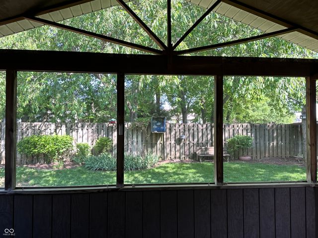 3752 Ironwood Drive, Columbus, IN 47203