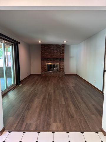 3752 Ironwood Drive, Columbus, IN 47203